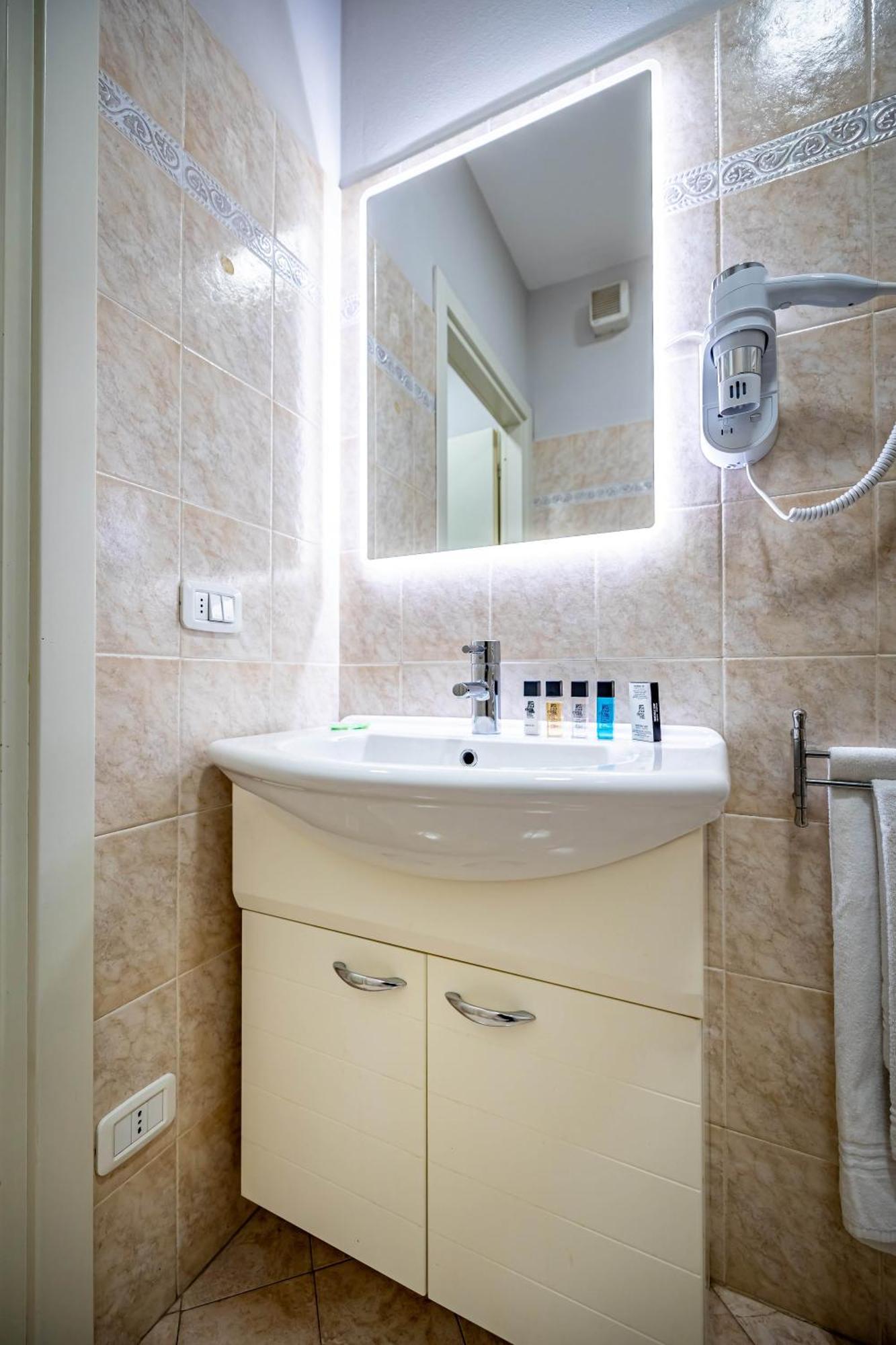 Yid Quiet Apartment With Parking Firenze Esterno foto